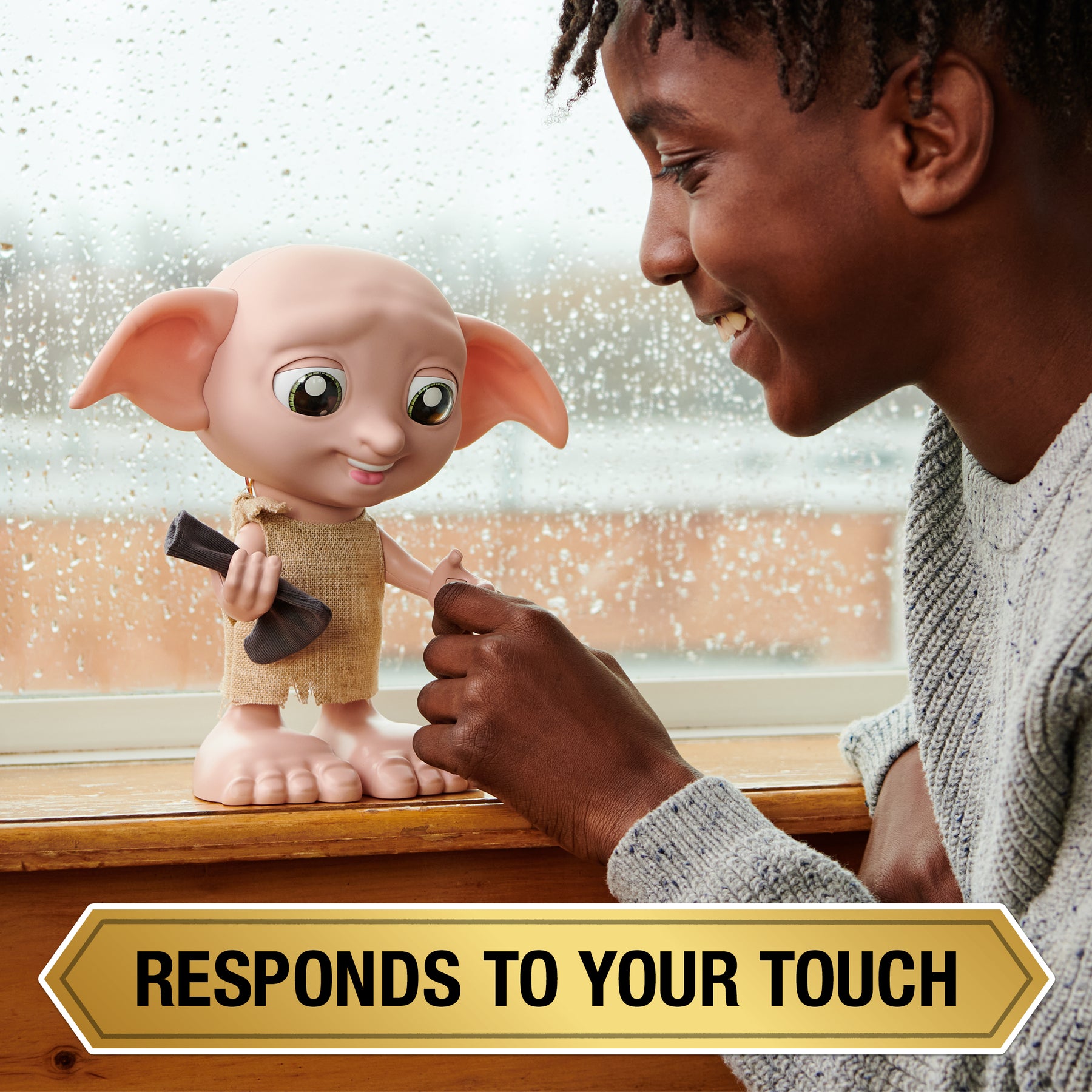 Wizarding World Harry Potter, Interactive Magical Dobby Elf Doll with Sock, over  30 Sounds & Phrases, 8.5-inch, Kids Toys for Ages 6 and up – Shop Spin  Master